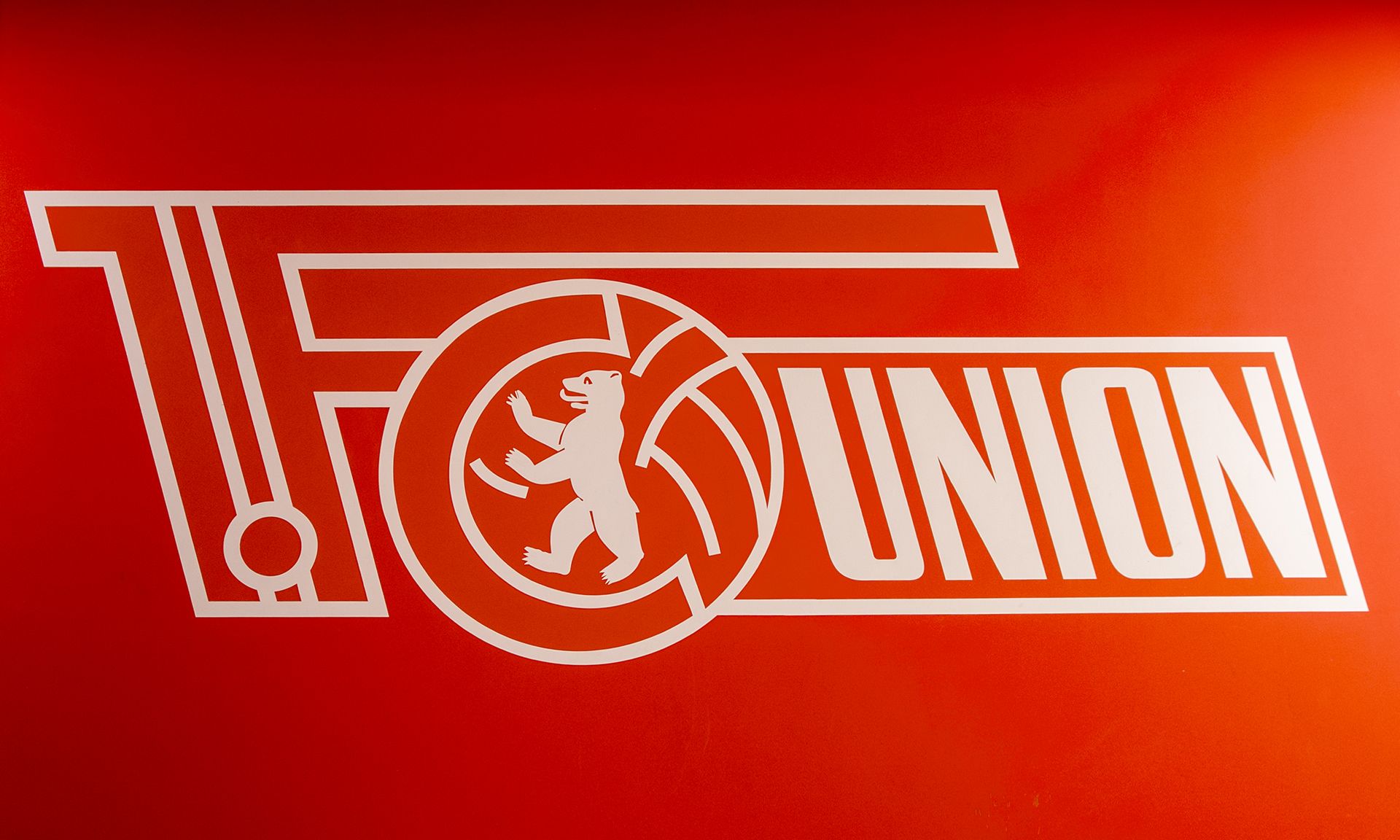 Union strukturiert operative Geschäftsbereiche neu