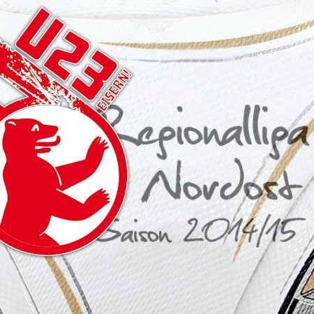Fußball mit Logo der U23-Eisern und Schriftzug "Regionalliga Nordost Saison 2014/15".