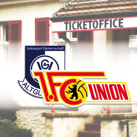 Logo von 1. FC Union und Altglienicke vor einem Ticketbüro.