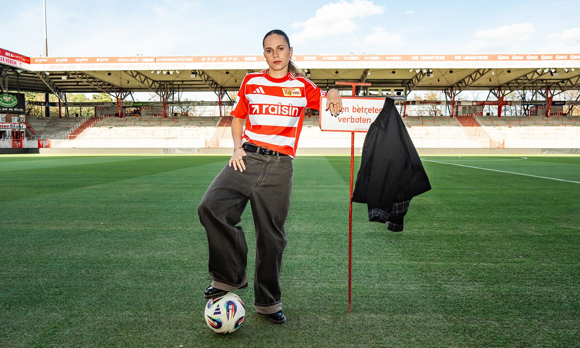 Jill Janssens verstärkt Unions Außenbahn