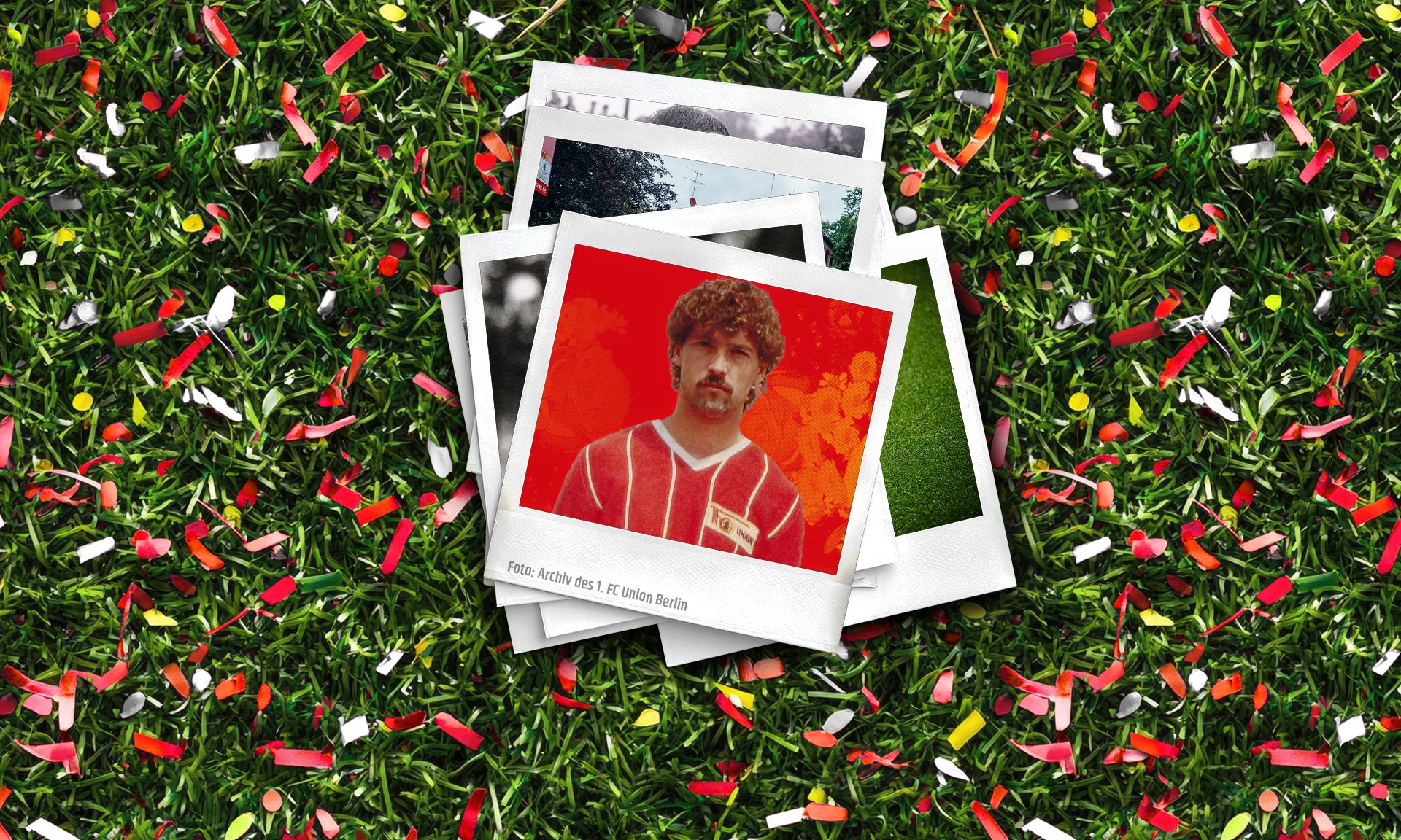 Ein Stapel Polaroid-Fotos liegt auf grünem Rasen, umgeben von bunten Konfettiresten. Eines zeigt eine Person in rotem Trikot.