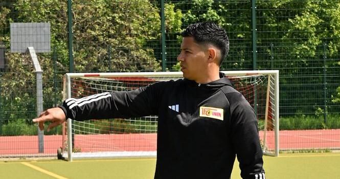 Un entrenador mexicano en las inferiores del Union