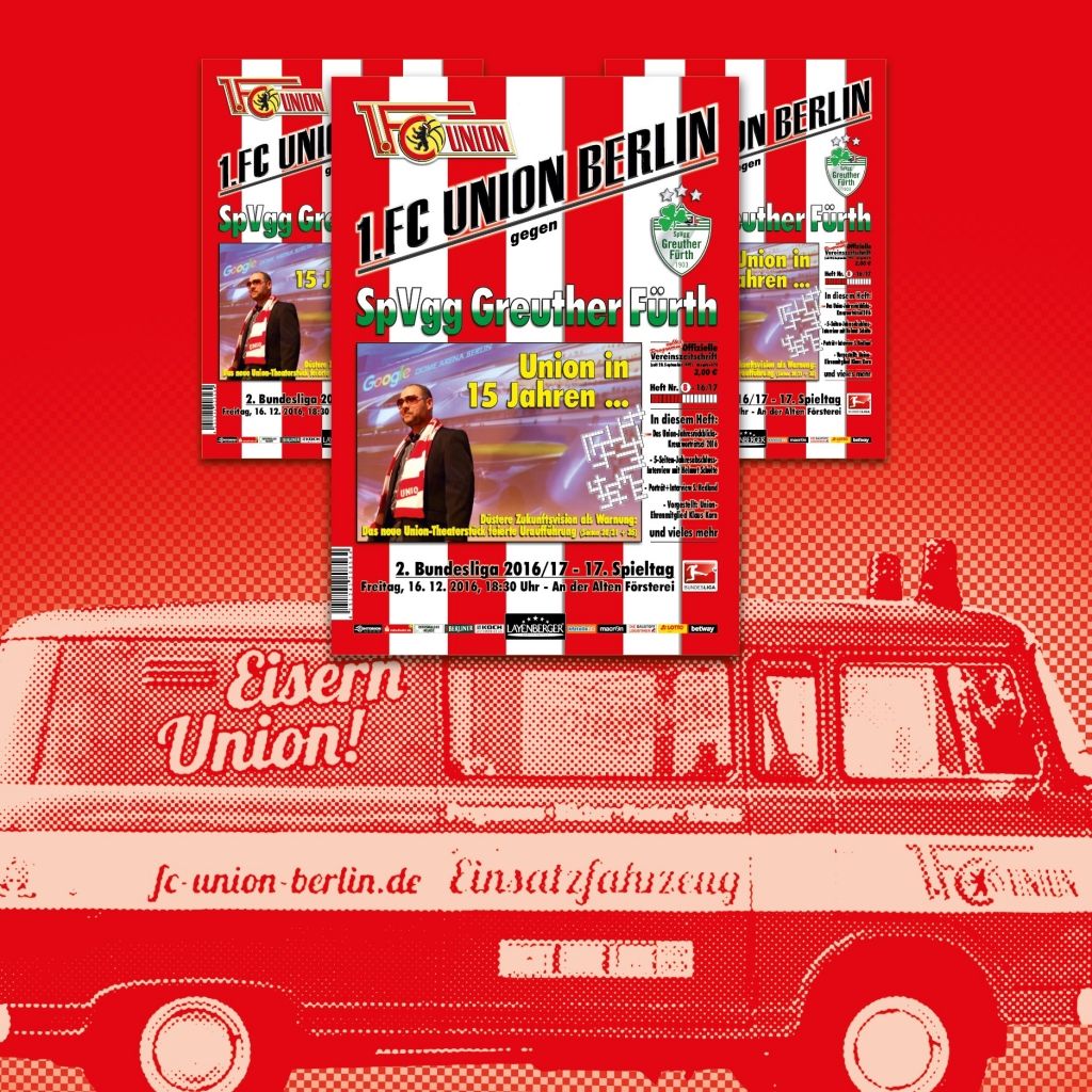 Plakat für ein Fußballspiel des 1. FC Union Berlin gegen SpVgg Greuther Fürth, mit einem alten VW-Bus im Hintergrund.