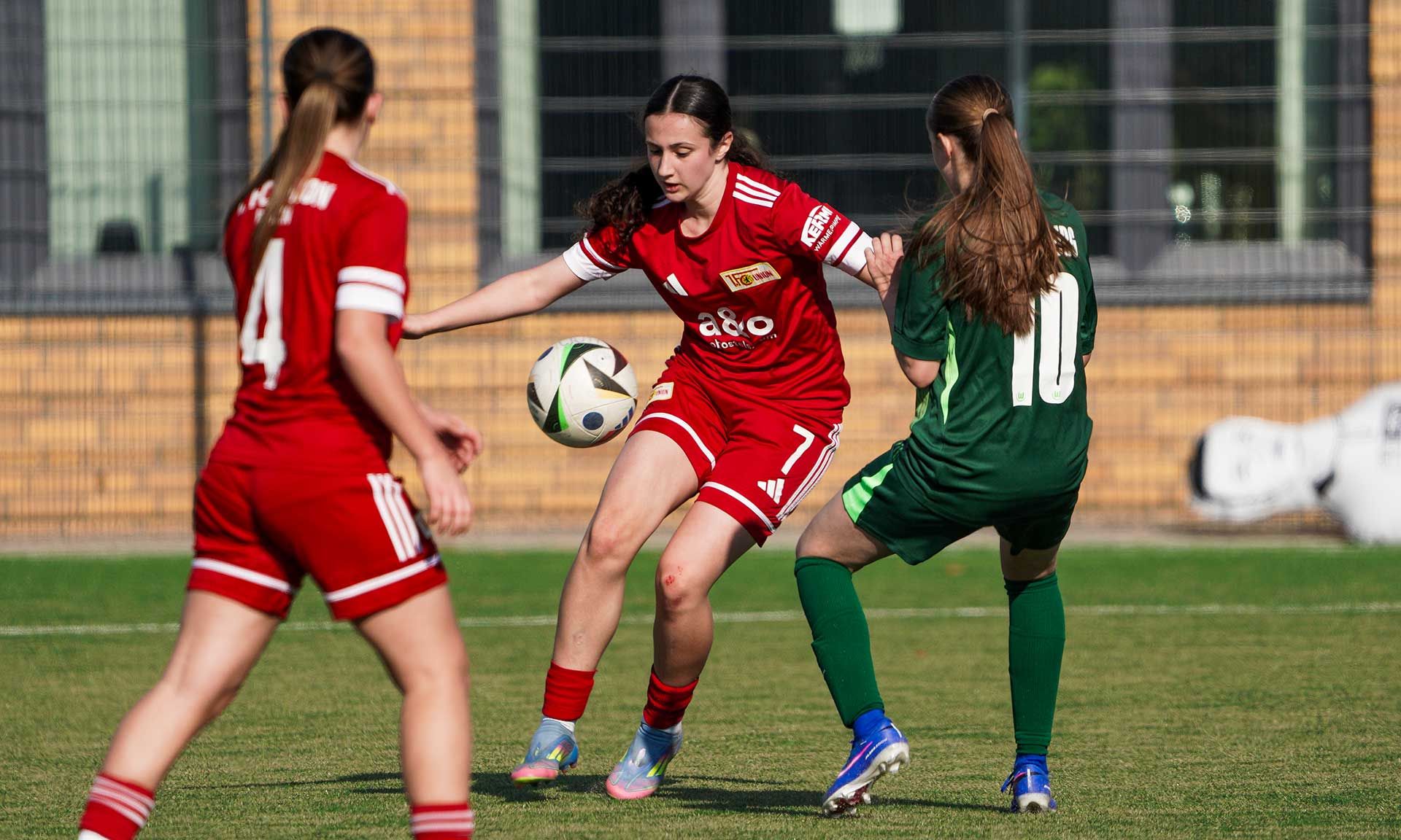 U17-Juniorinnen drehen Partie gegen Wolfsburg 