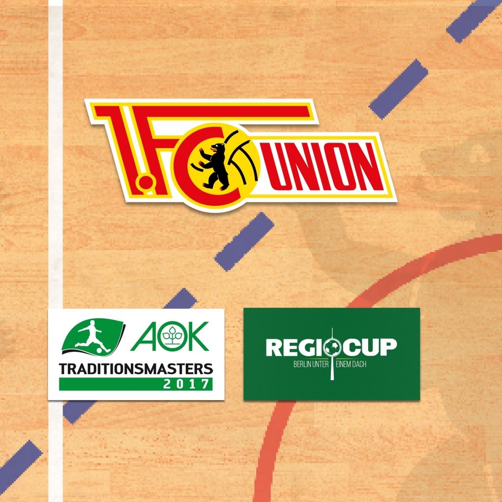 Logos von 1. FC Union Berlin, AOK Traditionsmasters 2017 und RegioCup auf einem Basketballfeld.