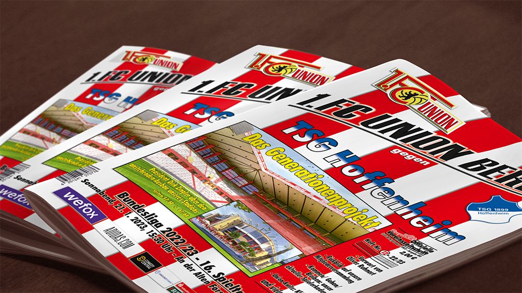 Drei monierte Plakate für ein Fußballspiel zwischen 1. FC Union Berlin und TSG Hoffenheim, mit Informationen zum Spielort und Datum.