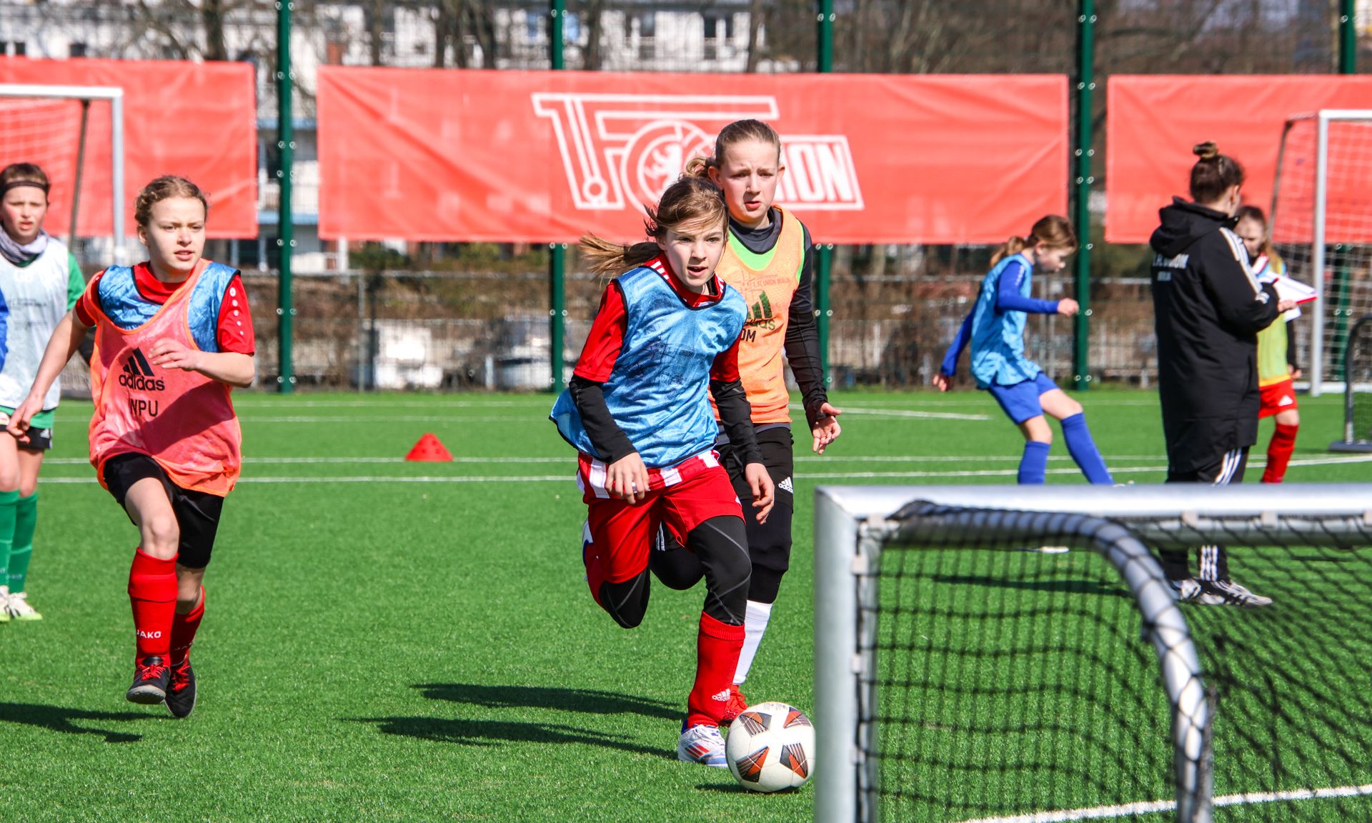 Termine für Sichtungen von Juniorinnen.