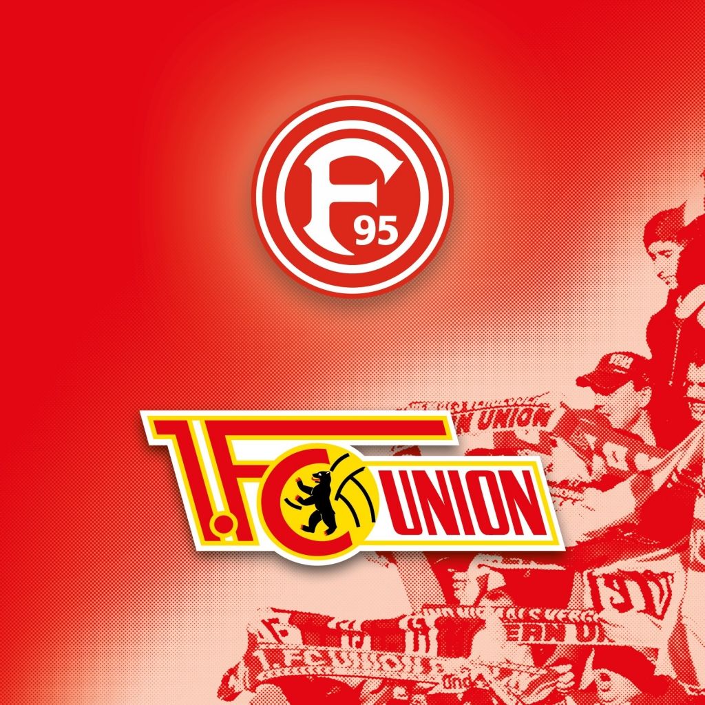 Logo von Fortuna Düsseldorf und 1. FC Union auf rotem Hintergrund, umgeben von Fan-Motiven.