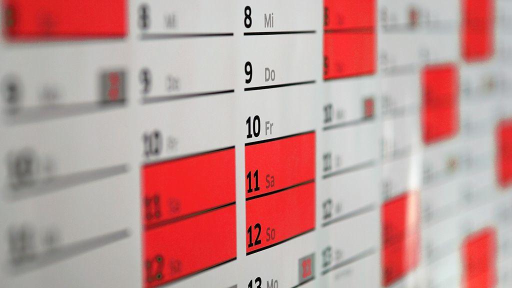 Kalenderblatt mit markierten Tagen, darunter der 10. und 11. Oktober, an einem Wochentag mit deutschen Bezeichnungen.