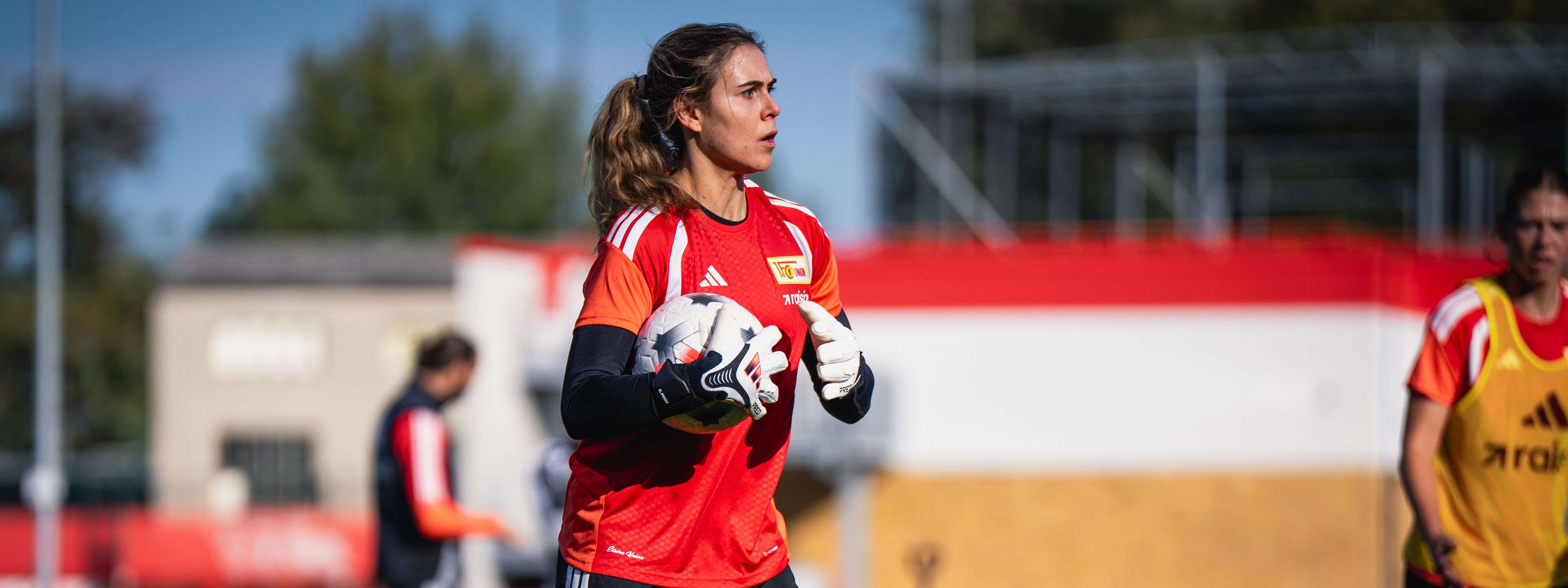 Catalina Pérez unterstützt im Union-Training