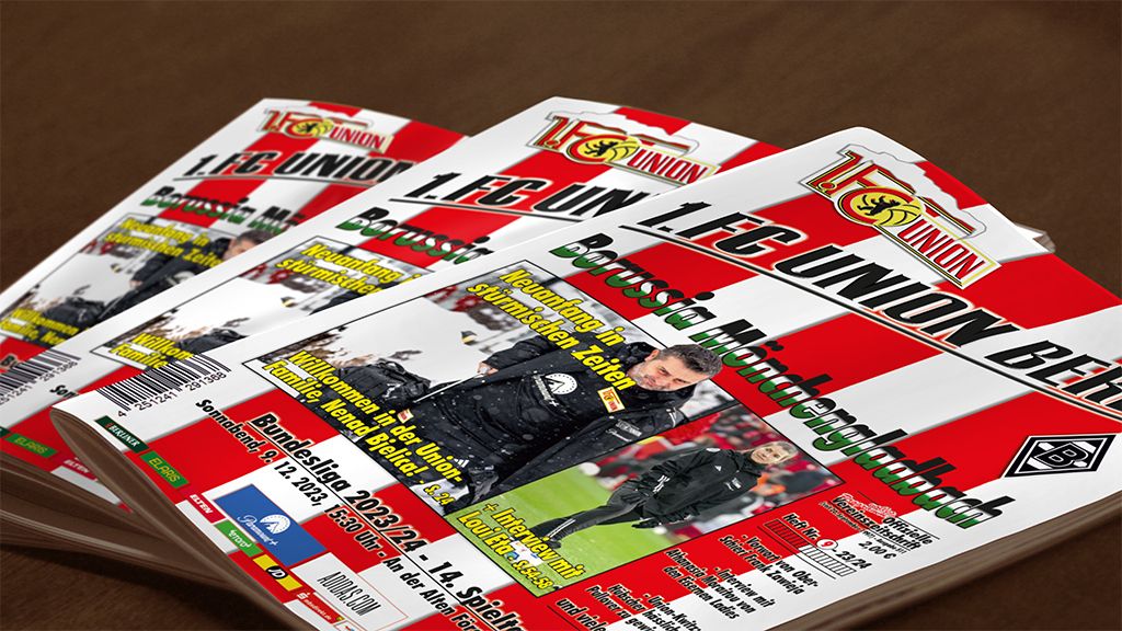 Drei Programmhefte des 1. FC Union Berlin, farbenfroh gestaltet mit Informationen zu einem Fußballspiel.