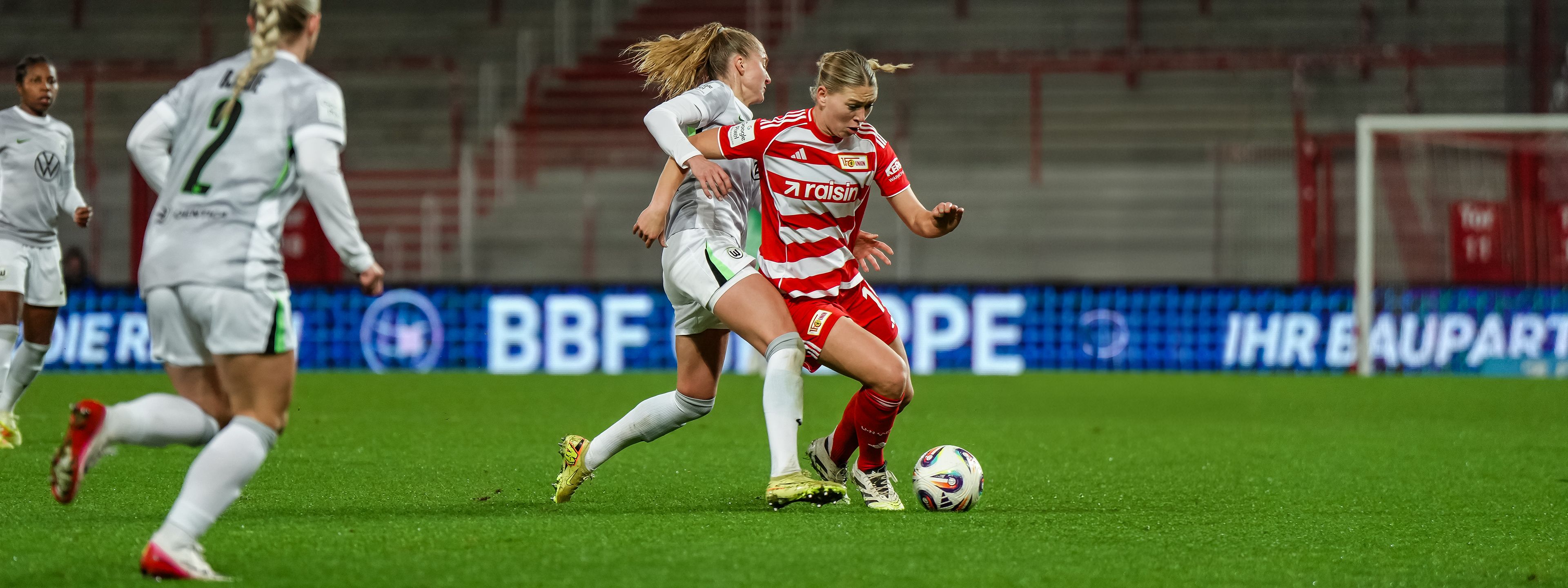 Hungrig zum Wolfsrudel: