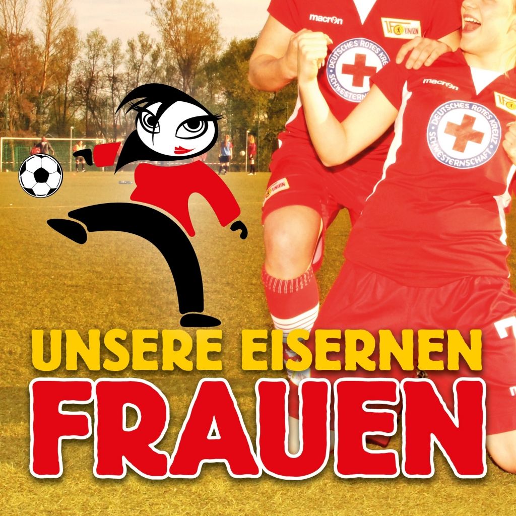 Eine Cartoonfigur kickt einen Fußball, umgeben von jubelnden Frauen in roten Fußballtrikots auf einem Spielfeld.