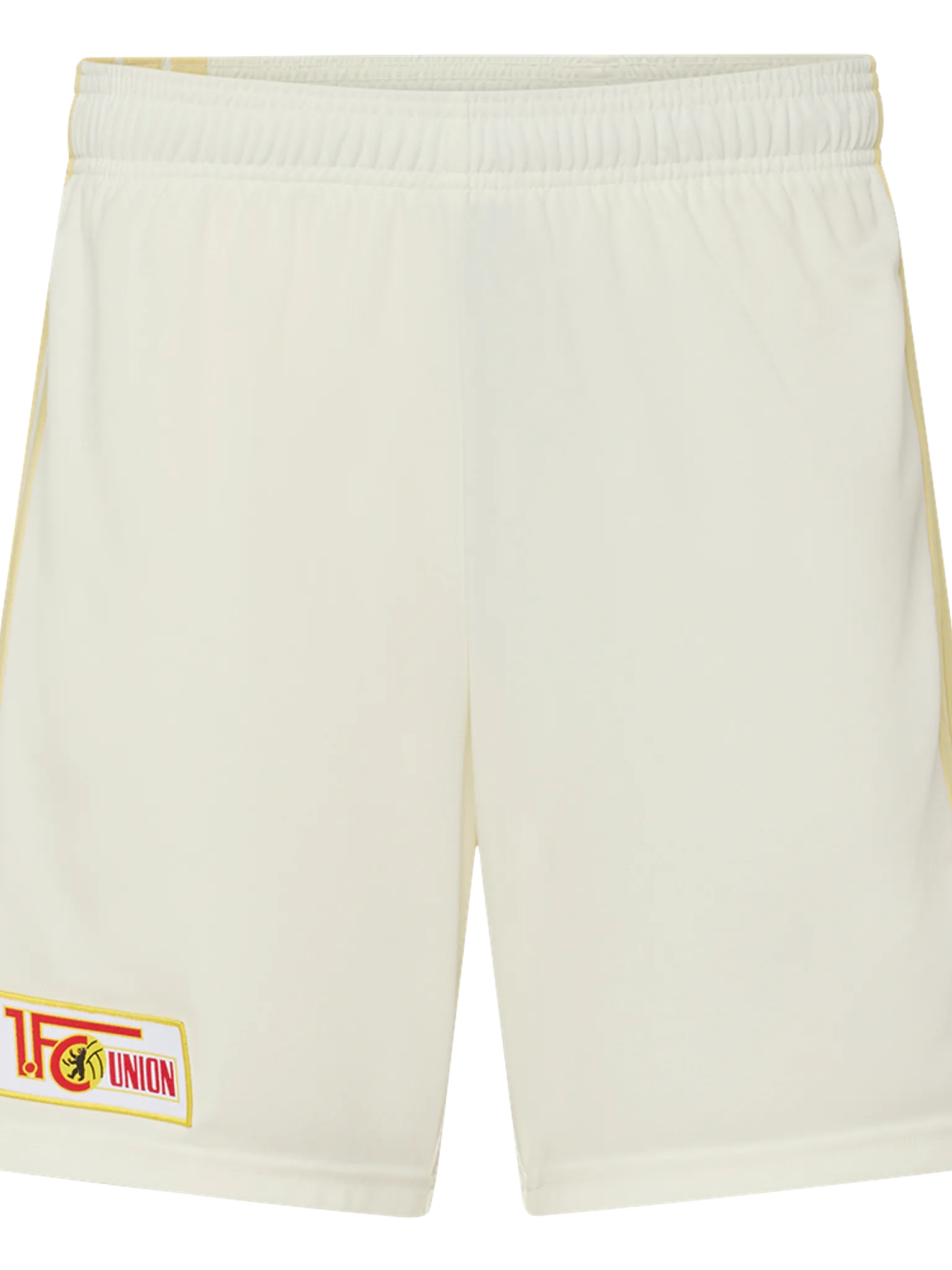 Weiße Sportshorts mit einem roten und gelben Aufnäher des Vereins "1. FC Union".