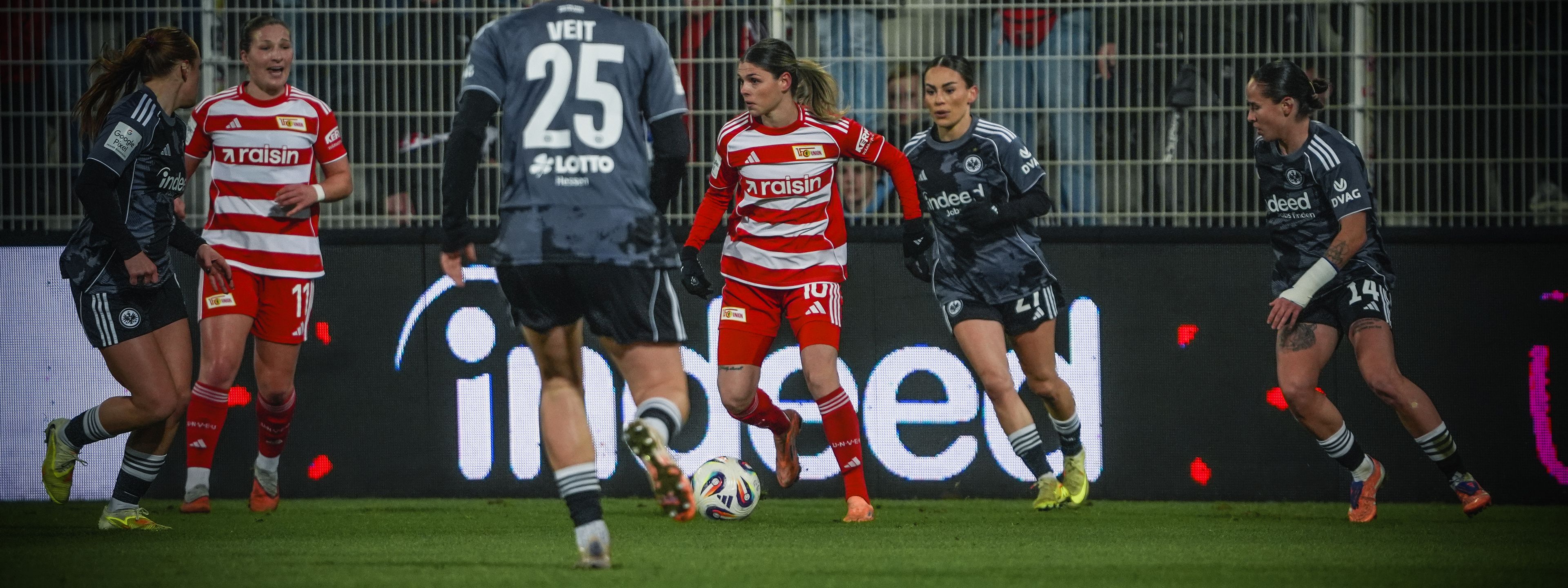 Profi-Frauen im letzten Saisonspiel gegen Eintracht Frankfurt