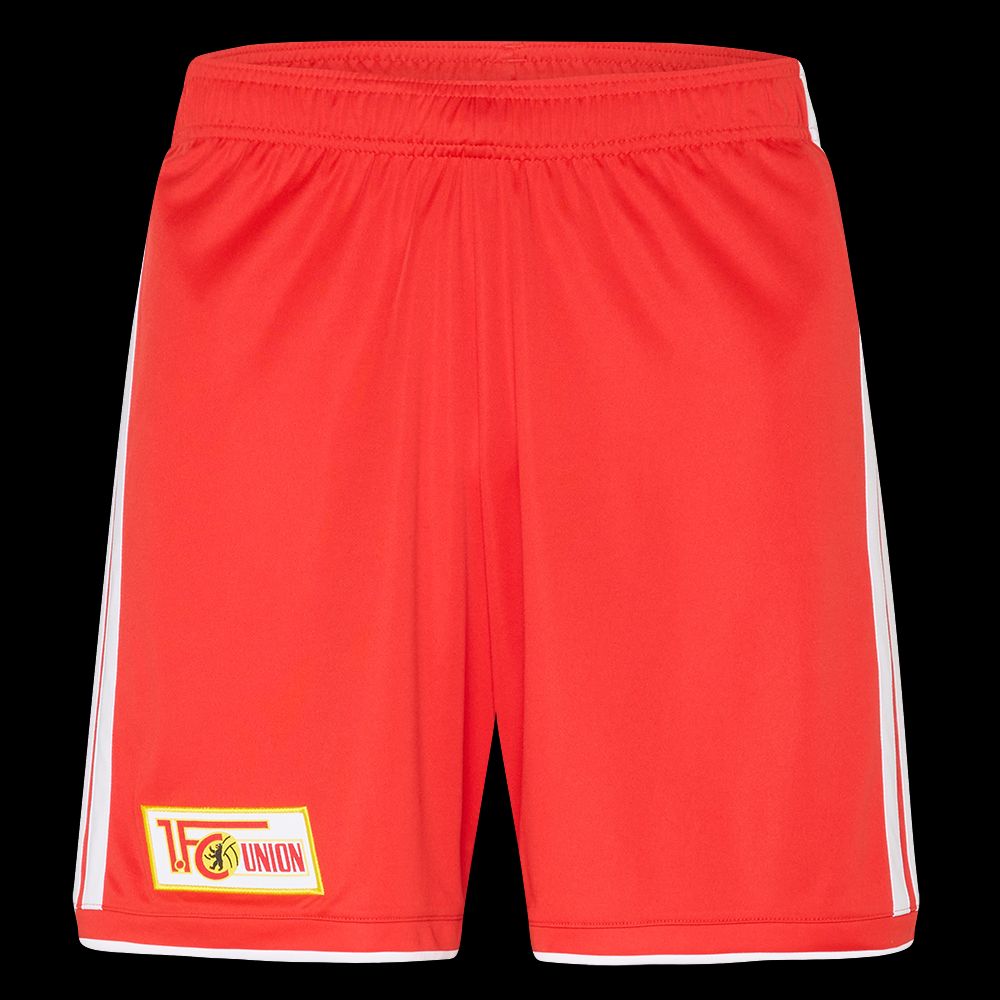 Rote Sportshorts mit gelbem Logo der "1. FC Union" auf der linken Seite.