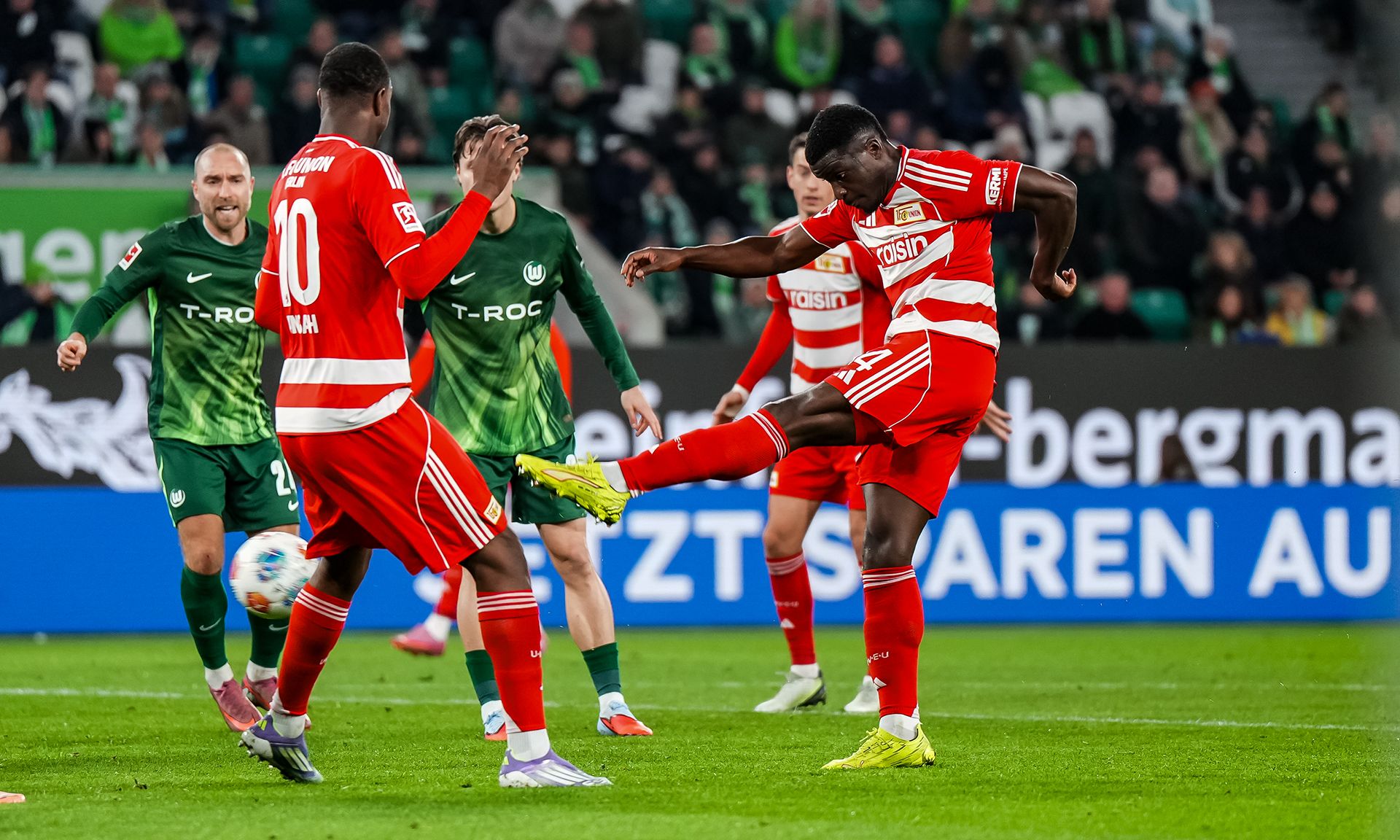 Union Aim to Keep the Wolves at Bay