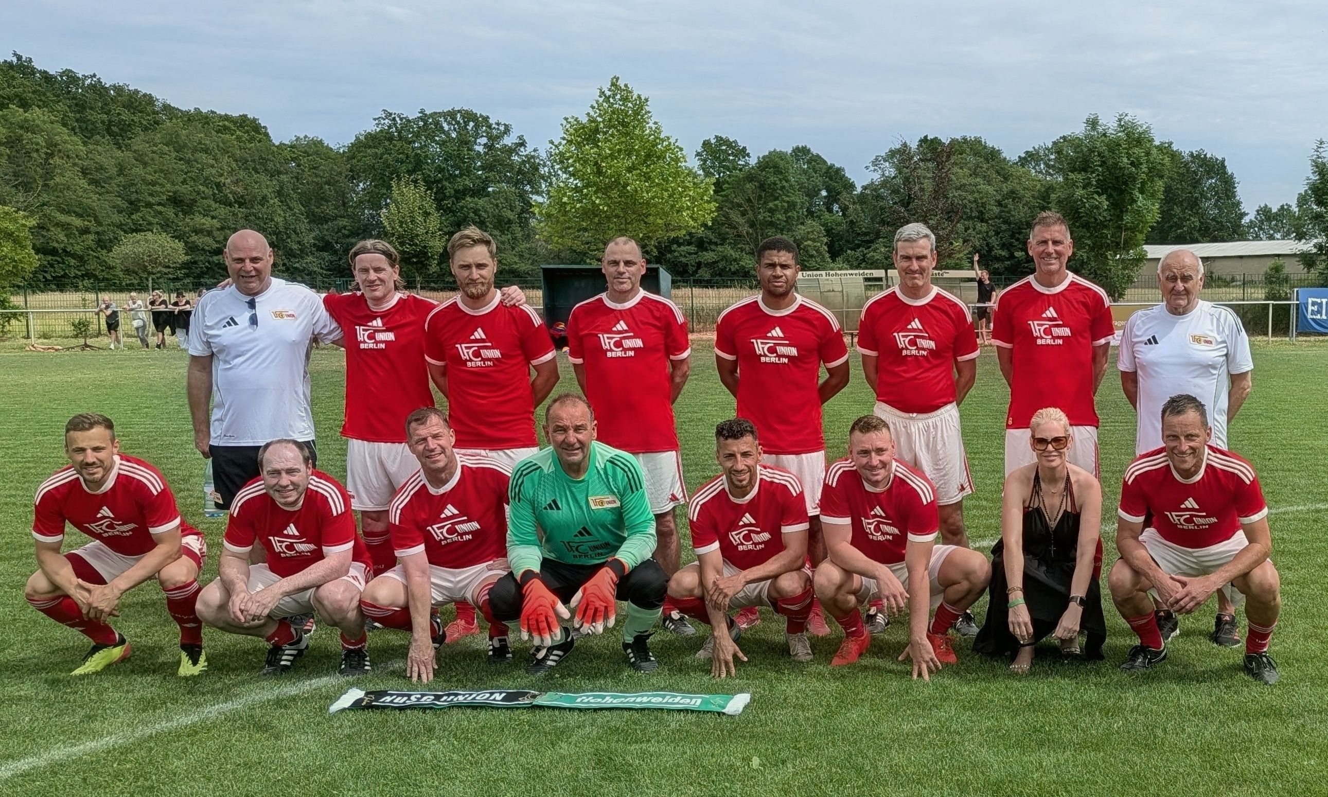 Traditionsmannschaft überzeugt in Schkopau